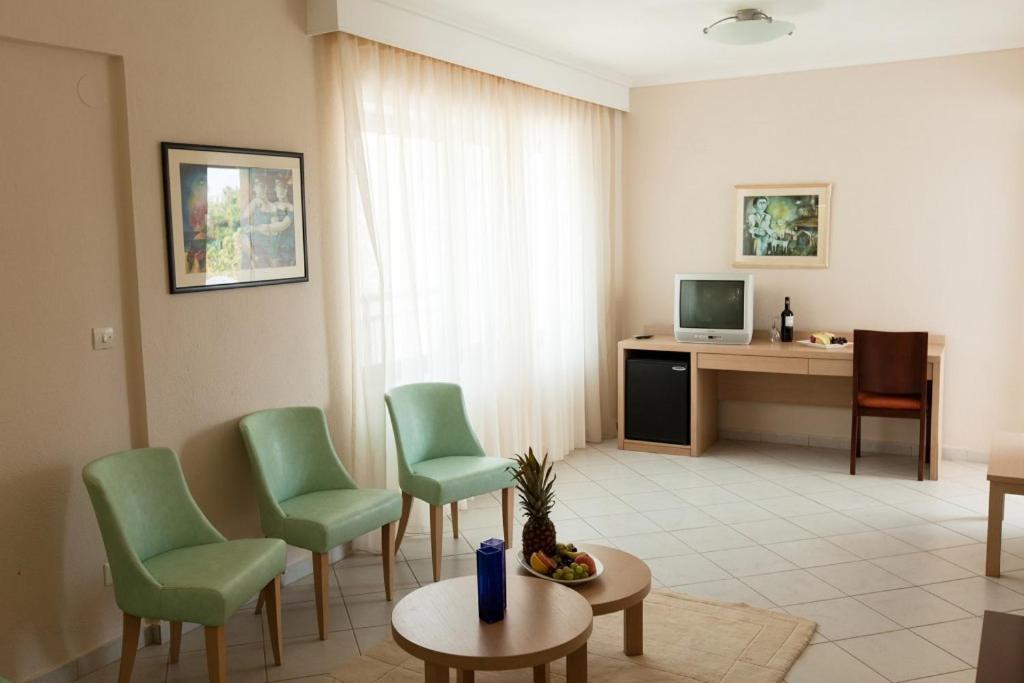 Kassandra Mare Hotel Nea Poteidaia Buitenkant foto
