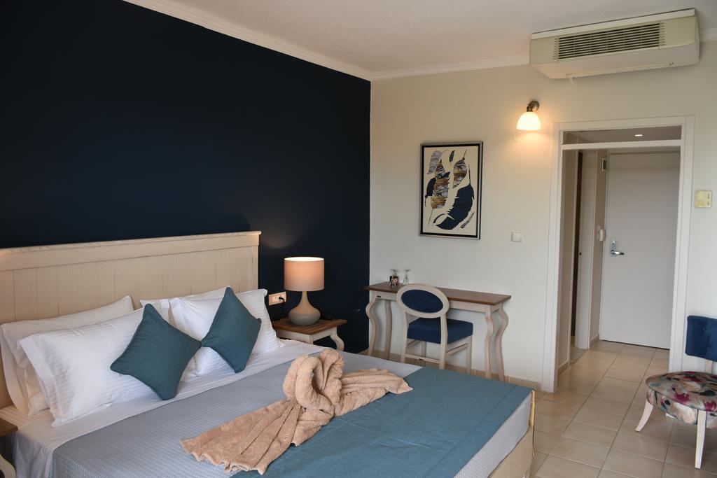 Kassandra Mare Hotel Nea Poteidaia Buitenkant foto